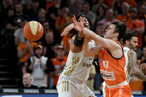 不开队友精 不开队友精