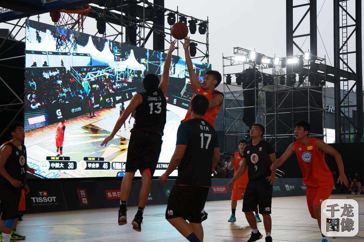 边路球员的 边路球员的