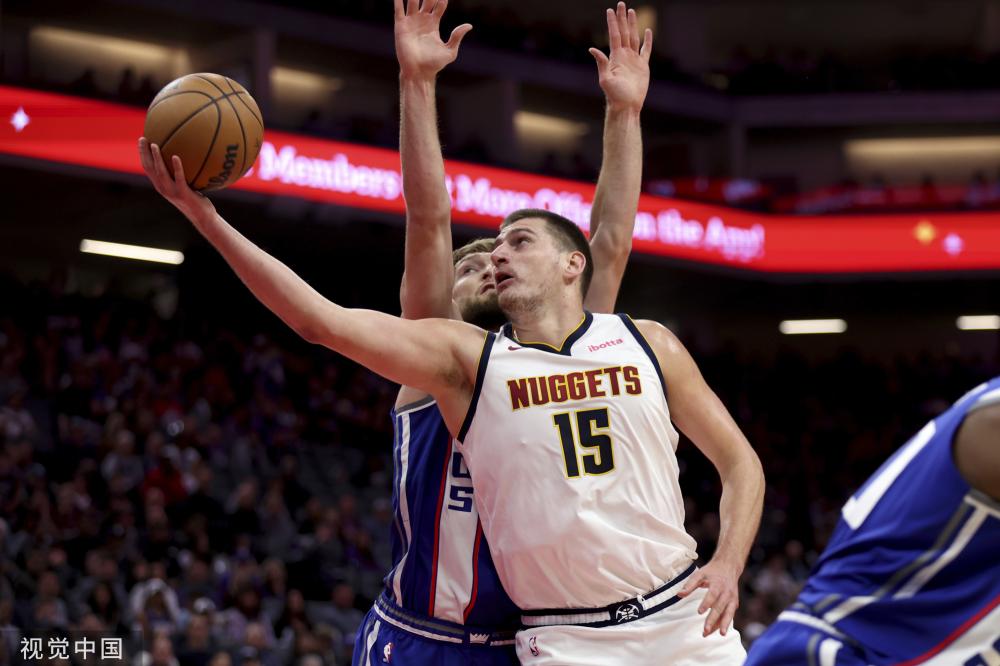 他虽表现出 他虽表现出